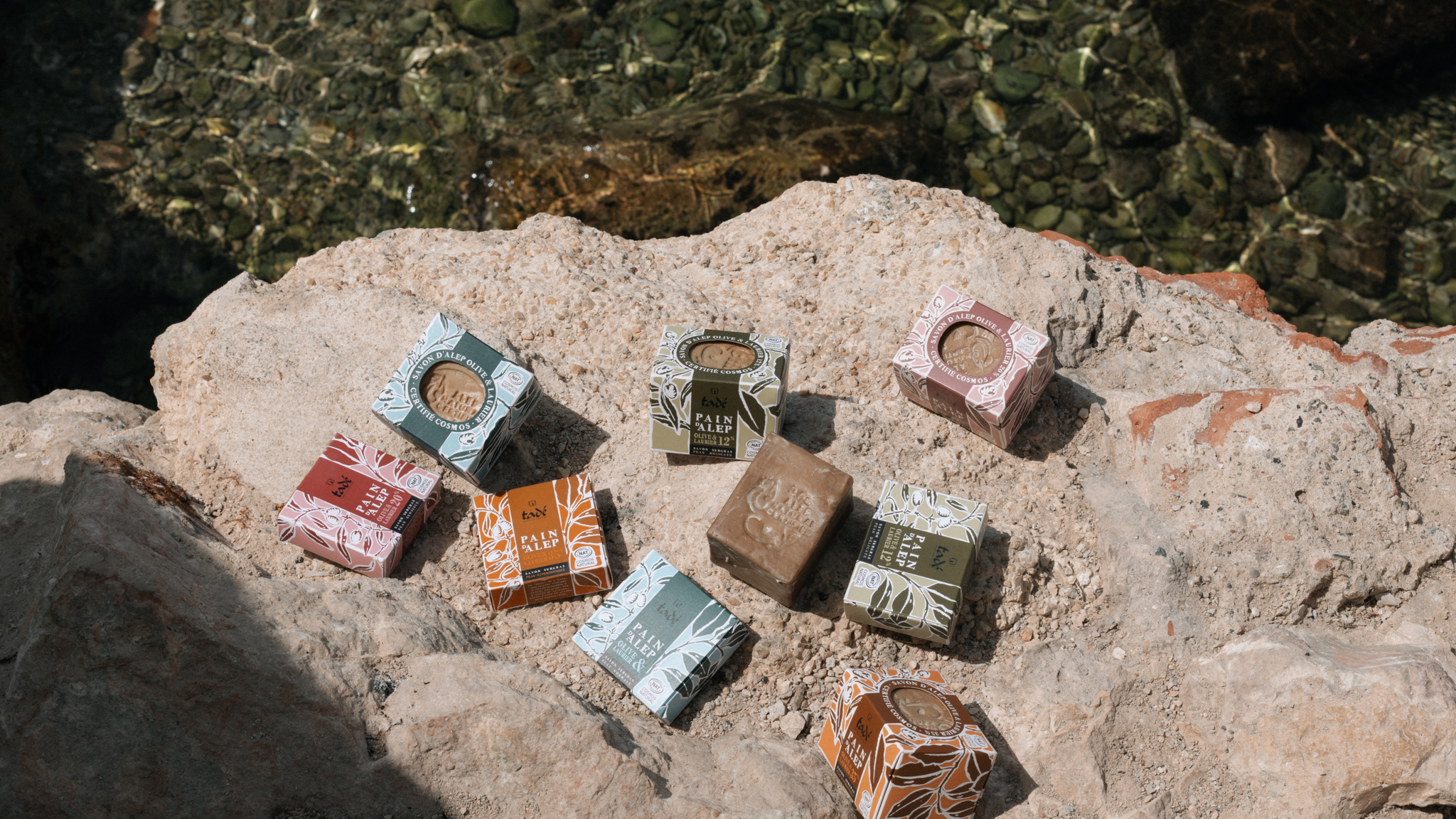 Tadé Méditerranée savon pain d'alep photos produit photographie plage bio