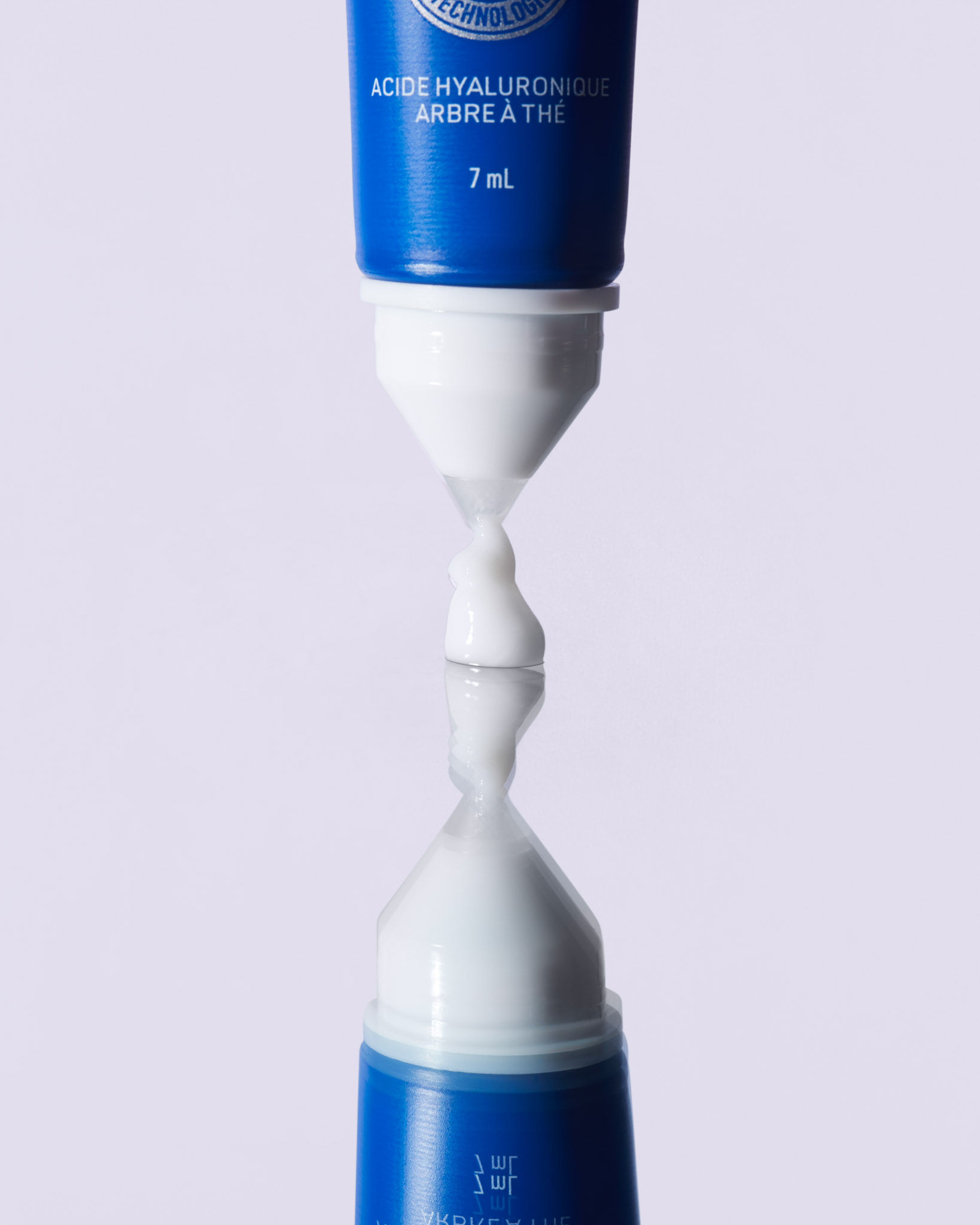 shooting cosmetique urgo<br />
produit skincare<br />
soins pour la peau<br />
soins pour les lèvres<br />
soin hydratant à l'acide hyaluronique